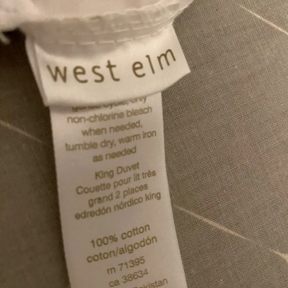 West Elm Navy White Classic Stripes King Duvet 103X90”